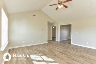 220 Highland Oaks Dr in Murfreesboro, TN - Foto de edificio - Building Photo