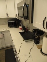 15405 Thompson Rd in Silver Spring, MD - Building Photo - Building Photo
