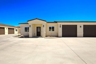 2860 Jamaica Blvd S in Lake Havasu City, AZ - Building Photo