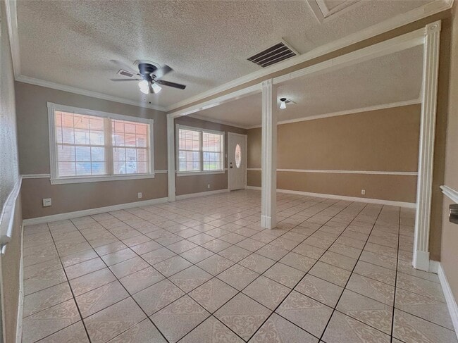 6602 Clemson St in Houston, TX - Building Photo - Building Photo