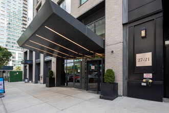 The Harrison in Long Island City, NY - Building Photo - Building Photo