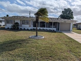 256 SE 46th Ter in Cape Coral, FL - Building Photo