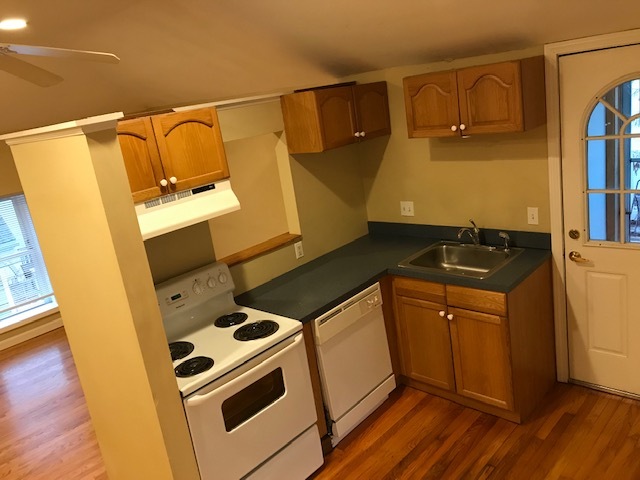 24 Henderson St, Unit 3 in Arlington, MA - Building Photo