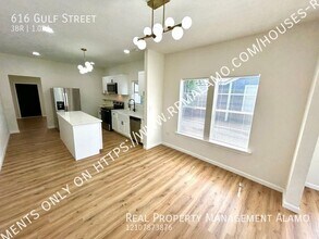 616 Gulf St in San Antonio, TX - Building Photo - Building Photo