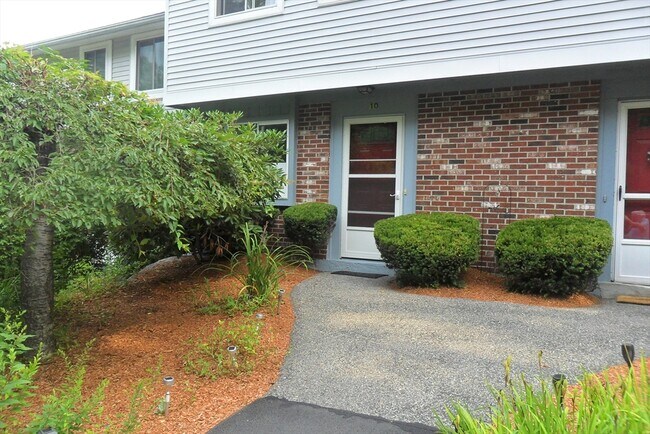 property at 10 Apple Tree Hill Rd