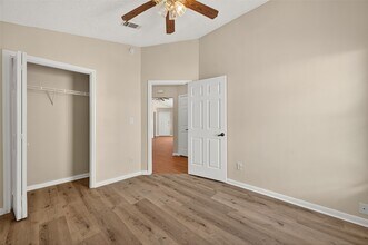 4642 Callery Creek Dr in Houston, TX - Building Photo - Building Photo