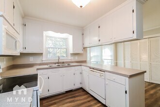 25 Camelia Dr in Smithfield, NC - Foto de edificio - Building Photo