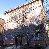 8 Barrows St, Unit 3 in Boston, MA - Building Photo