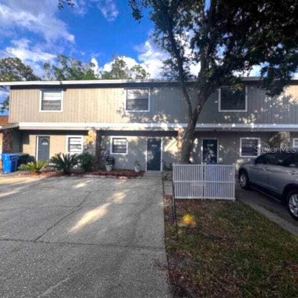 property at 10128 Lake Oak Cir