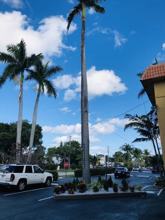 1400 NE 56th St-Unit -40 in Fort Lauderdale, FL - Building Photo