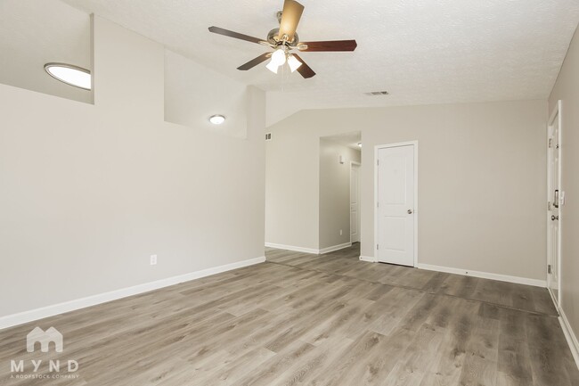 10314 Wisteria Ln in Jonesboro, GA - Building Photo - Building Photo