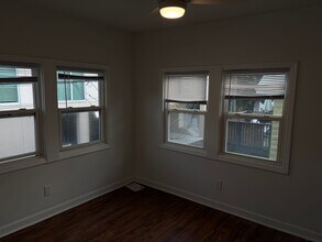 332 7th St S in St. Petersburg, FL - Building Photo - Building Photo