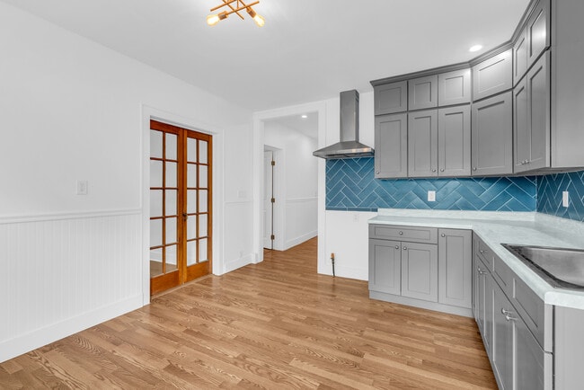 127 Maple Ave, Unit 1st Floor in Rye, NY - Building Photo - Building Photo
