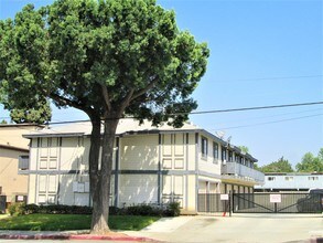 5561 Norwalk Blvd in Whittier, CA - Building Photo - Other