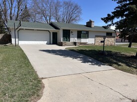 1106 4 1/2 Ave N in Sauk Rapids, MN - Building Photo