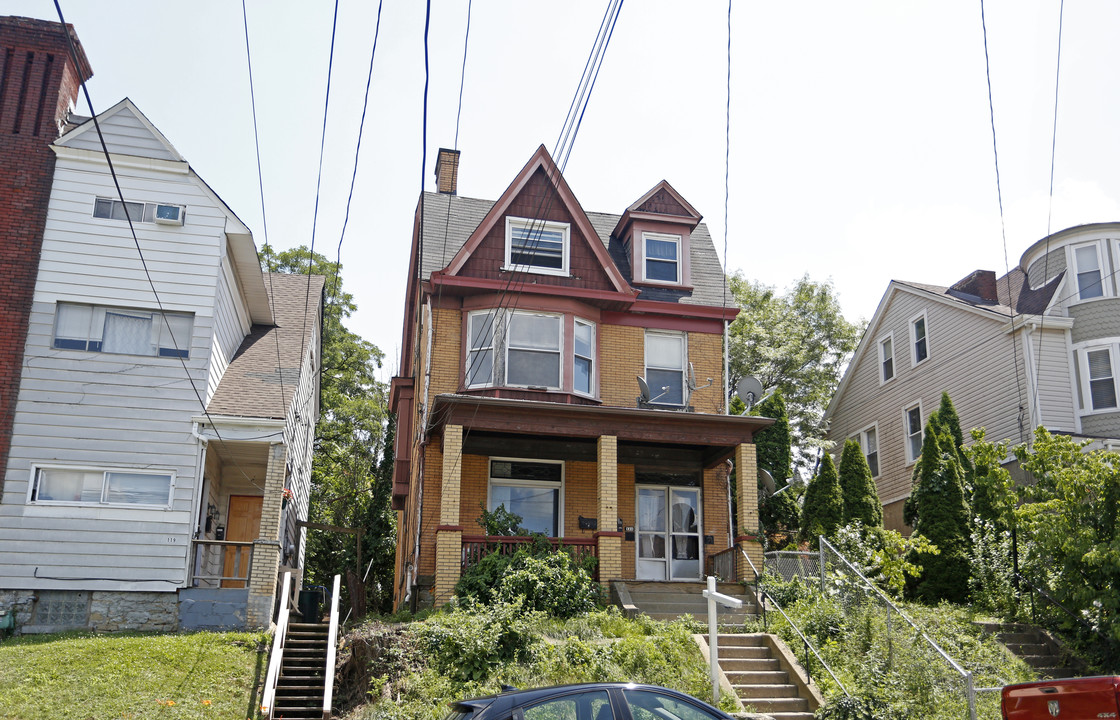 Mt Washington-Triplex in Pittsburgh, PA - Foto de edificio