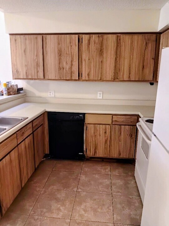 11941 Bob White Dr in Houston, TX - Building Photo