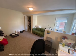 255 Beacon St, Unit 9-R in Somerville, MA - Foto de edificio - Building Photo