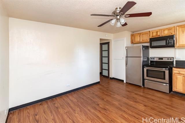 2503 Ala Wai Blvd in Honolulu, HI - Building Photo - Building Photo