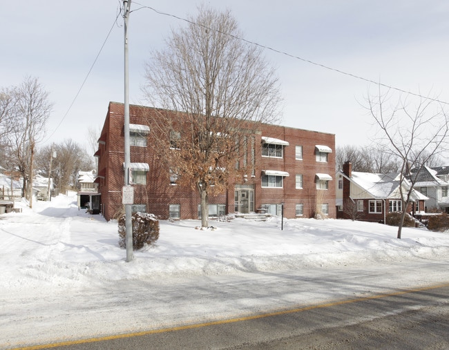 3518 California St in Omaha, NE - Foto de edificio - Building Photo