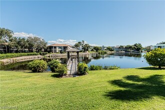 3150 Binnacle Dr in Naples, FL - Building Photo - Building Photo