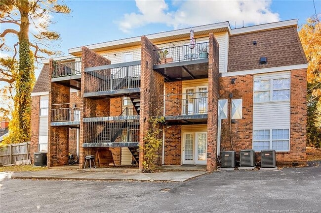 307 Bradford Ave in Fayetteville, NC - Building Photo - Building Photo