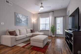 5610 S Shaver St in Houston, TX - Foto de edificio - Building Photo