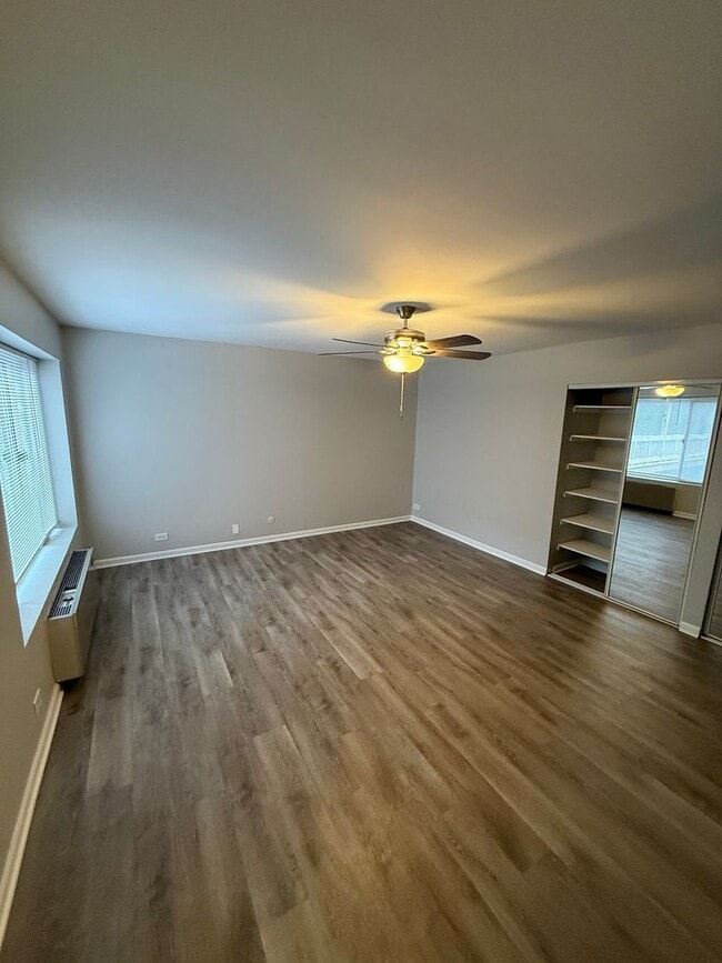 property at 744 W Gordon Terrace