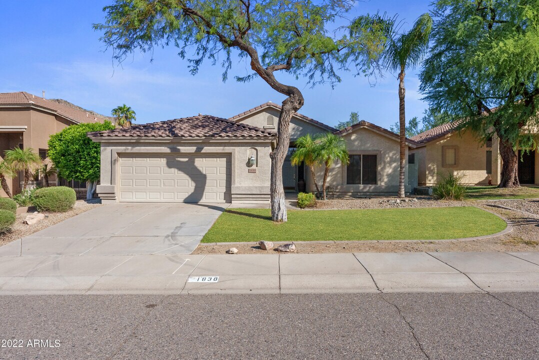 1838 W Brookwood Ct in Phoenix, AZ - Building Photo