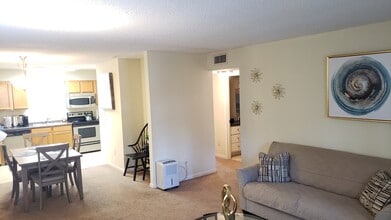 507 NW 39th Rd in Gainesville, FL - Foto de edificio - Building Photo