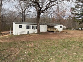90 Sides Dr in Albertville, AL - Building Photo