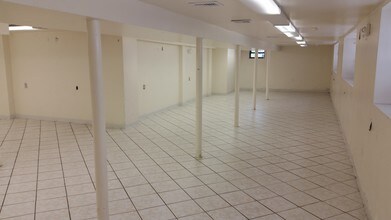 2004 New York Ave in Union City, NJ - Building Photo - Interior Photo