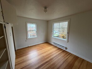 440 B St in Ashland, OR - Building Photo - Building Photo