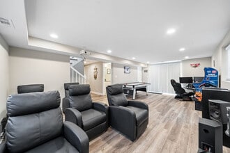 820 Shawnee Dr in Lake In The Hills, IL - Building Photo - Building Photo