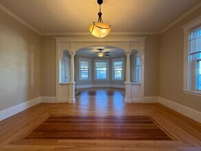 320 Wood St in New Bedford, MA - Building Photo - Building Photo