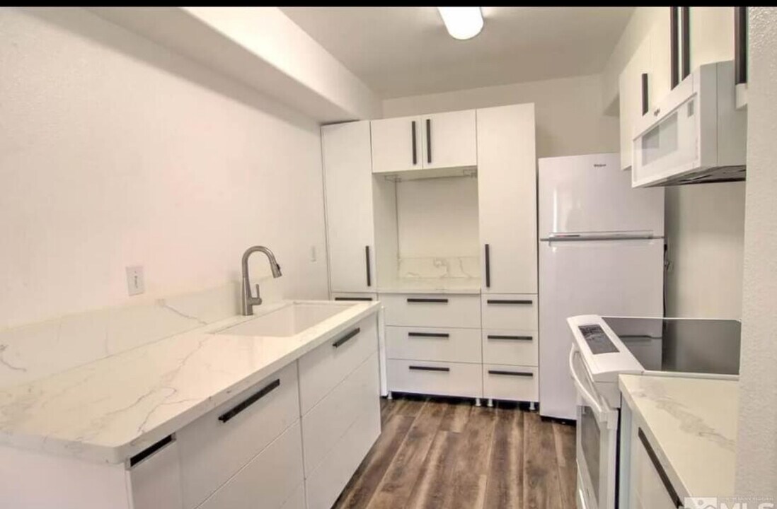 425 Holcomb Ave in Reno, NV - Building Photo