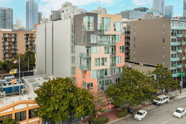 Cubix Yerba Buena in San Francisco, CA - Building Photo - Building Photo