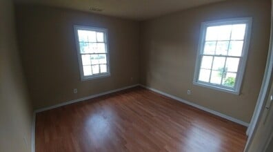 6005 Dickson Rd in Indianapolis, IN - Building Photo - Building Photo