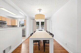 103 Heatherdell Rd in Ardsley, NY - Foto de edificio - Building Photo