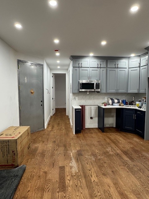 275 E 55th St, Unit 1 in Brooklyn, NY - Foto de edificio - Building Photo