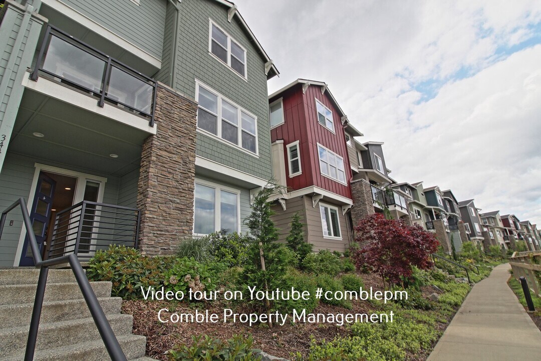 34418 SE Groshell St in Snoqualmie, WA - Building Photo