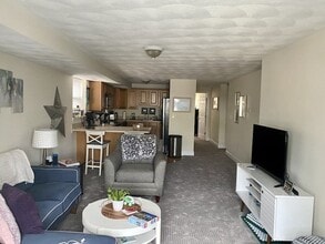 113 Porter St, Unit 1 in Boston, MA - Building Photo - Building Photo