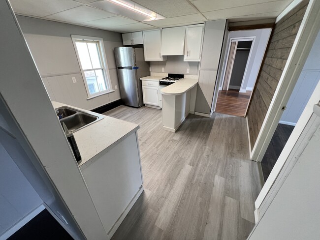 430 William St, Unit 512.5 North Jay st in Rome, NY - Building Photo - Building Photo