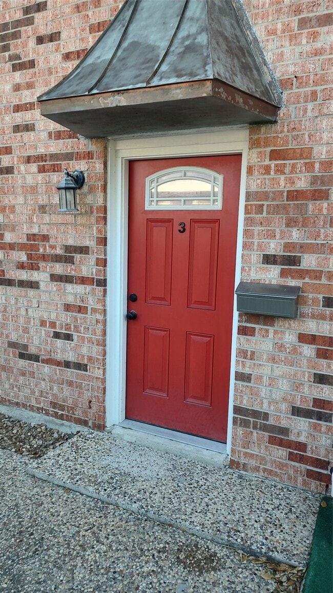 4513 1/2 Bernardo De Galvez Ave in Galveston, TX - Foto de edificio - Building Photo