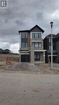 442 Gillespie St in Woodstock, ON - Building Photo