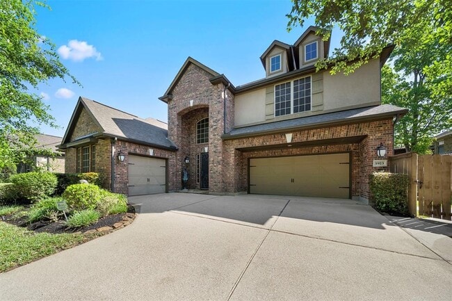 property at 1923 Graystone Hills Dr