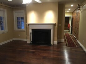 221 W Lanvale St, Unit B in Baltimore, MD - Building Photo