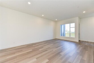 16432 Compass Ave in Tustin, CA - Building Photo - Building Photo