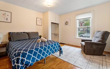 136 Fayette St, Unit A in Ithaca, NY - Foto de edificio - Building Photo