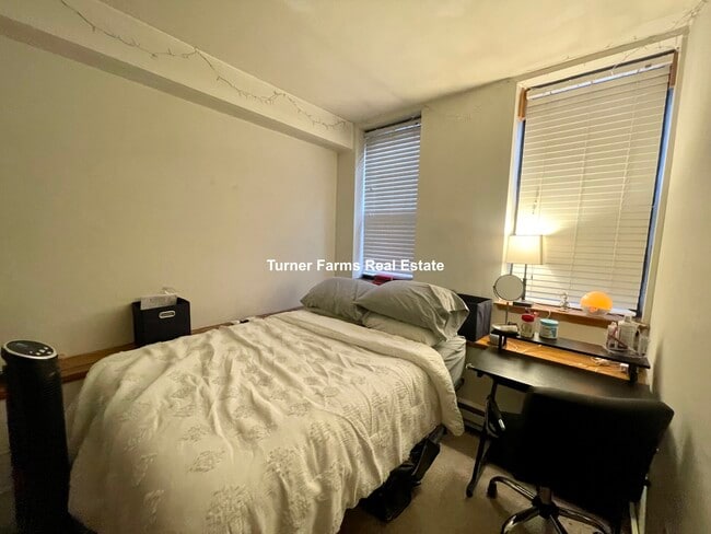 28 Symphony Rd, Unit 1 in Boston, MA - Building Photo - Building Photo